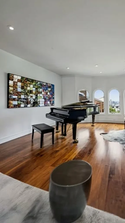 Create Viral Real-Estate Video Using Kling 3.0 — Real Estate canvas on Masonry